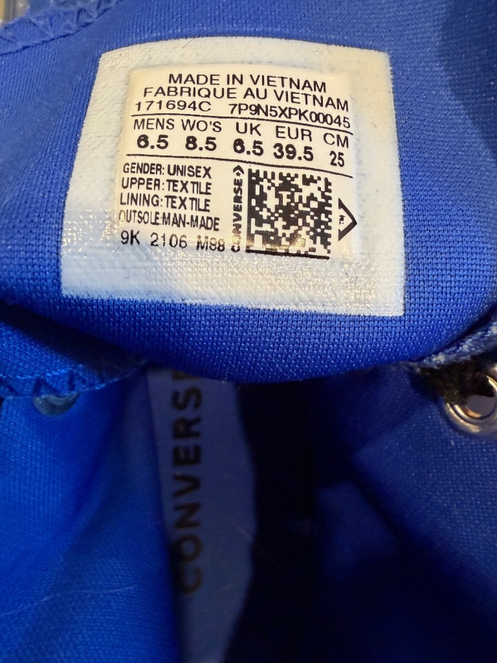 Worn once Rare Converse cobalt blue high top sneakers woman’s 8.5 Men’s 6.5 - Picture 6 of 6